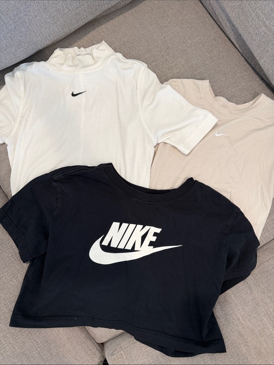 Nike Tops - (3-pack) Nike women’s cropped tees